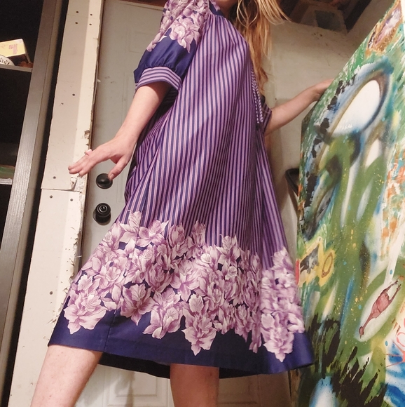 Kitschy 1960's striped floral housedress ~ mumuu ~ loungewear w/ b… - Picture 5 of 16